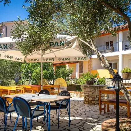 Apartamento In Barbat With Sea View, Balcony, Air Conditioning 660-4