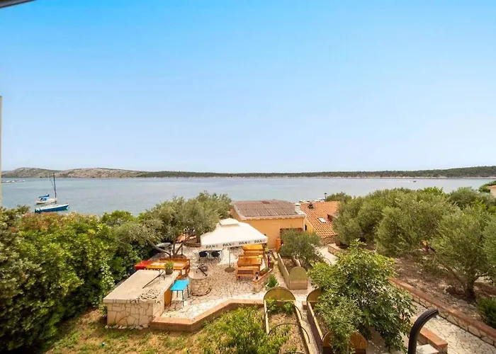 Apartamento In Barbat With Sea View, Balcony, Air Conditioning 660-4 Barbat na Rabu