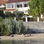 In Barbat With Sea View, Balcony, Air Conditioning 660-4 * Barbat na Rabu