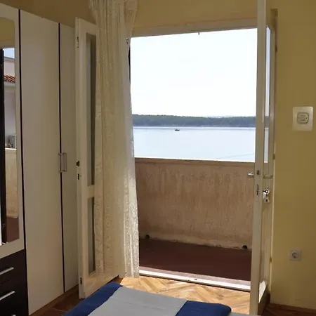 In Barbat With Sea View, Balcony, Air Conditioning 660-4 Appartement *