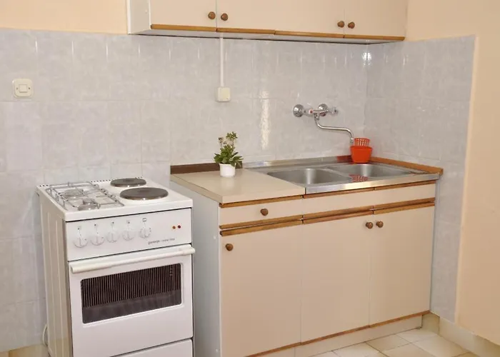 In Barbat With Sea View, Balcony, Air Conditioning 660-4 アパート