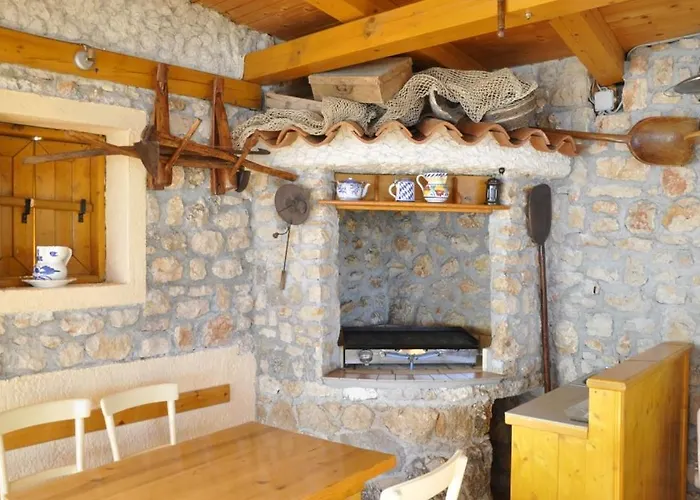 In Barbat With Sea View, Balcony, Air Conditioning 660-4 アパート